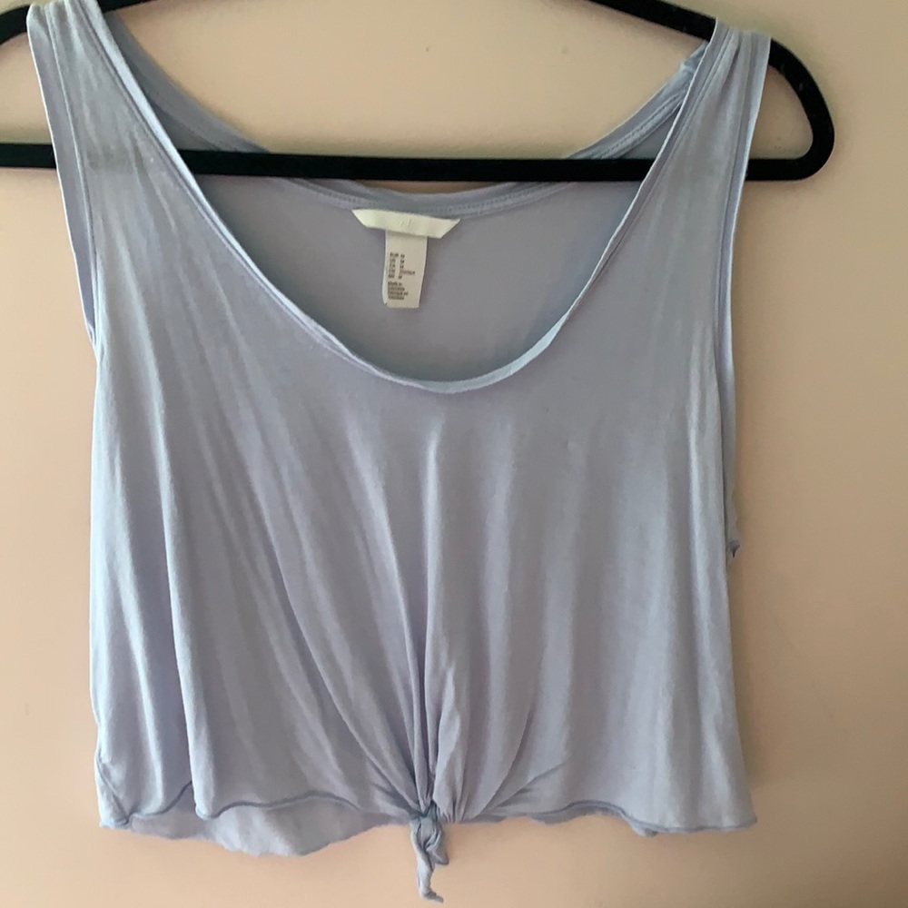 Light blue knot tank